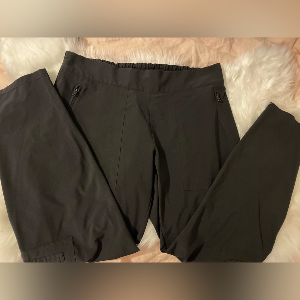 Athleta cargo pants in dark grey. Size 14.